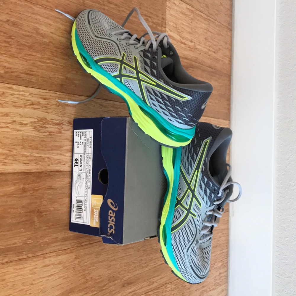 ASICS Gel cumulus 19 BNIB